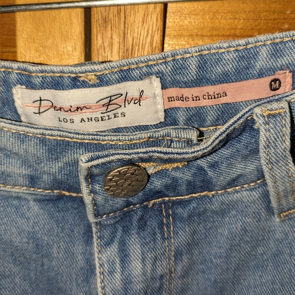 💥MUST GO💥Denim Blvd Los Angeles NWT - Picture 2 of 6